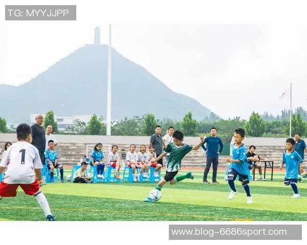 金盛足球引领新潮流打造全新足球体验与激情赛事盛宴